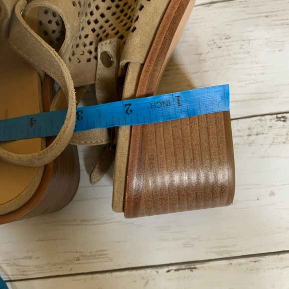 Rag and bone Wyatt heel sandal perforated suede - Picture 8 of 8